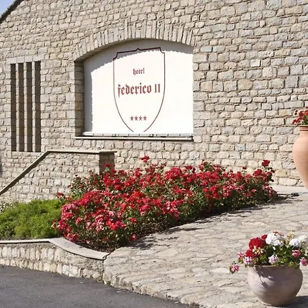 فندق Montalbano Hotel مونتالبانو إليكونا