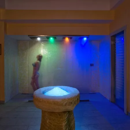 Montalbano Hotel فندق مونتالبانو إليكونا