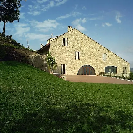 Montalbano Hotel مونتالبانو إليكونا