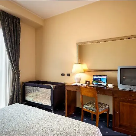 Montalbano Hotel فندق
