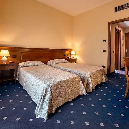 Montalbano Hotel فندق 4*